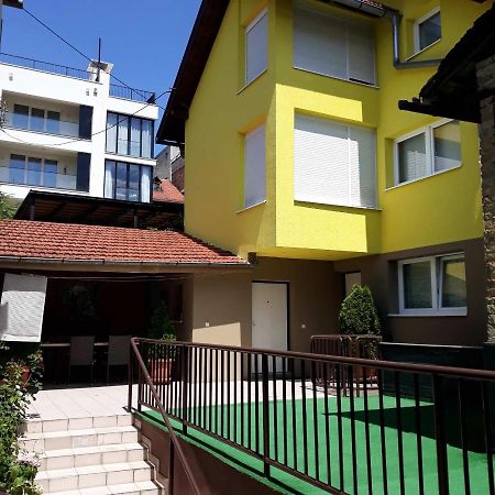 Dino'S Apartment Сараєво Екстер'єр фото