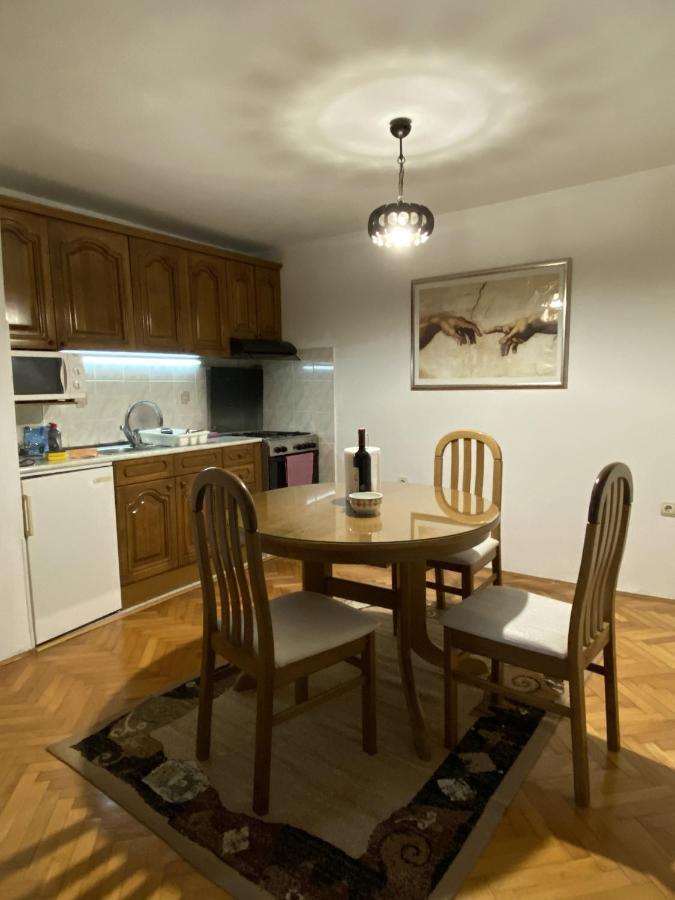 Dino'S Apartment Сараєво Екстер'єр фото